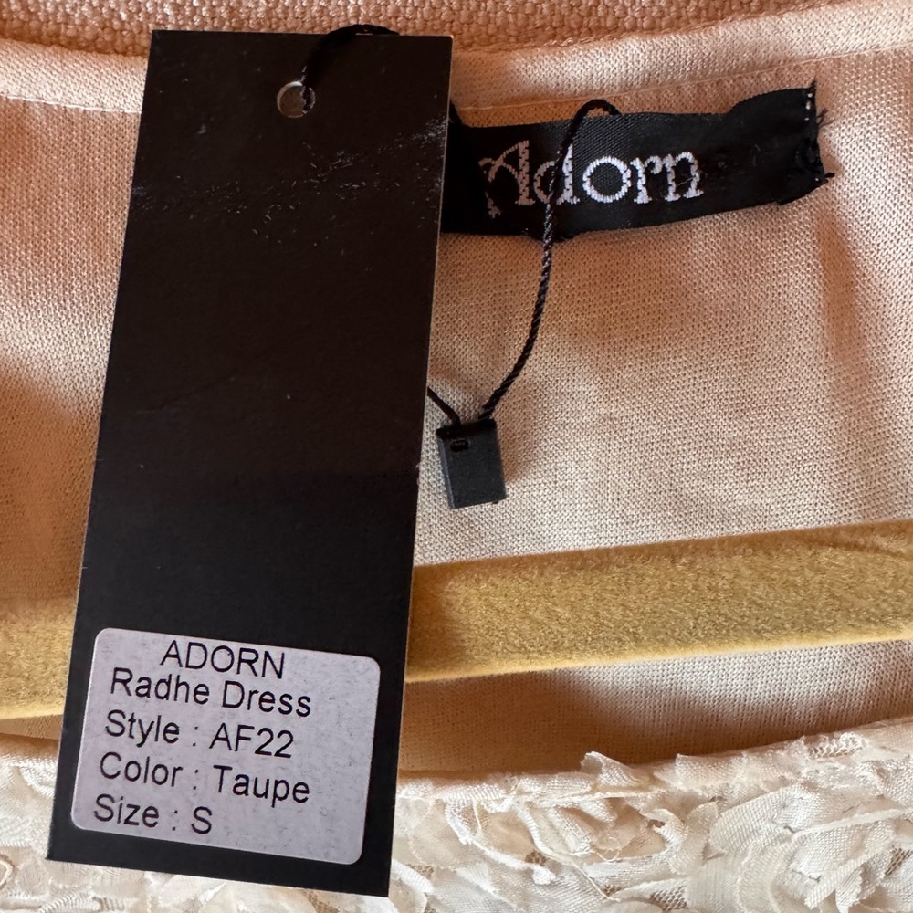 Adorn Beautiful Boutique Dress Size S NWT - Picture 8 of 9